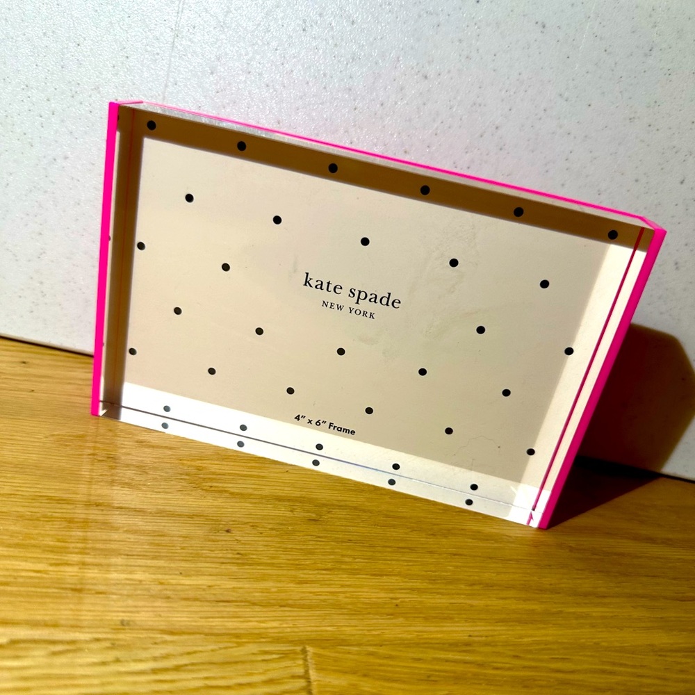 ♠️ Kate Spade ♠️ Shocking Pink Magnetic Photo Frame